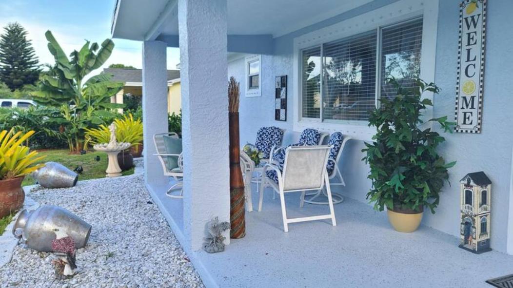 Palm Springs 3-Bedroom 2-Bath 5 Miles To The Beach Лейк Уърт Екстериор снимка