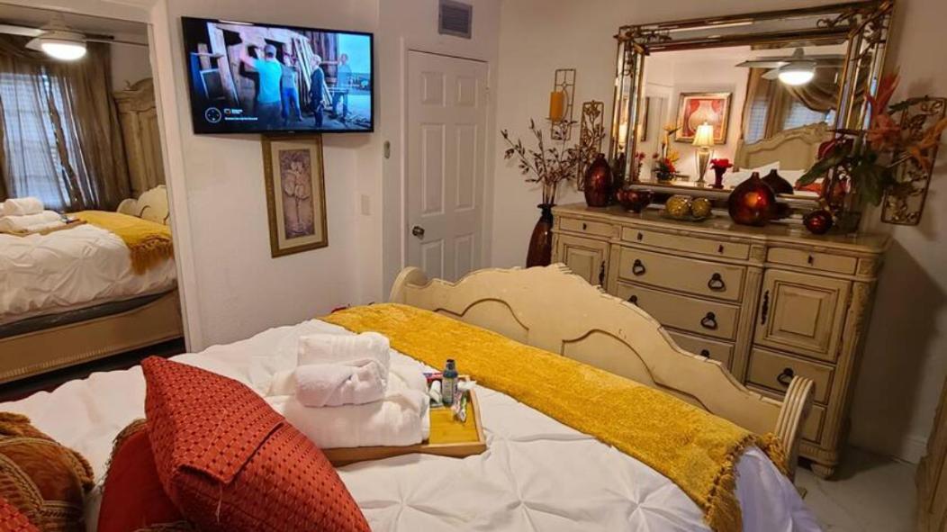 Palm Springs 3-Bedroom 2-Bath 5 Miles To The Beach Лейк Уърт Екстериор снимка