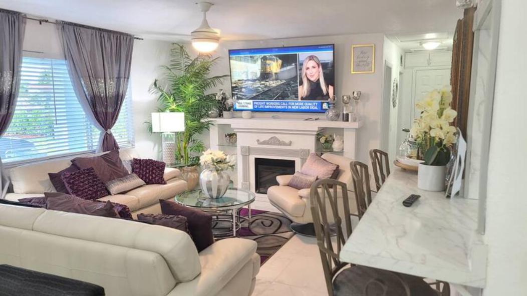 Palm Springs 3-Bedroom 2-Bath 5 Miles To The Beach Лейк Уърт Екстериор снимка