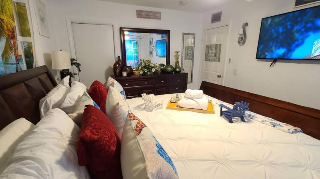 Palm Springs 3-Bedroom 2-Bath 5 Miles To The Beach Лейк Уърт Екстериор снимка