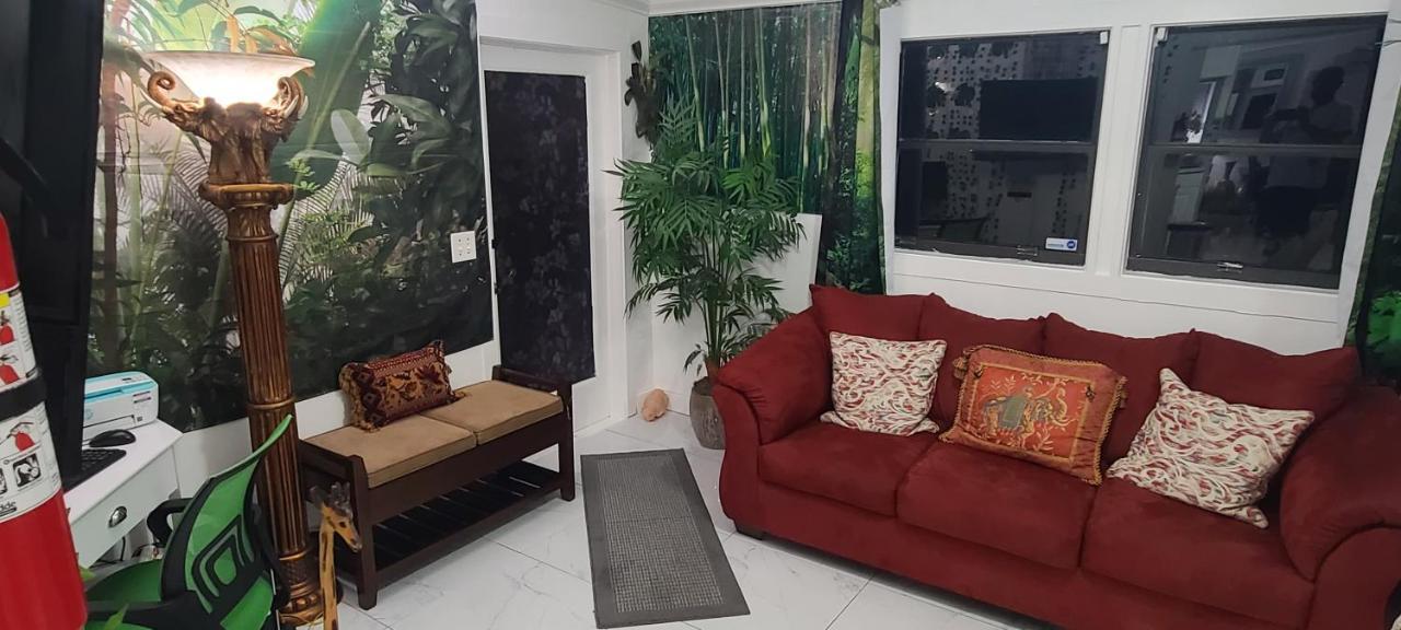 Palm Springs 3-Bedroom 2-Bath 5 Miles To The Beach Лейк Уърт Екстериор снимка